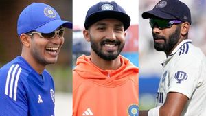 IND vs WI: ഏഷ്യാ കപ്പ് ഹീറോ പുറത്ത്!! ഇന്ത്യക്കു റെഡ് ബോള്‍ ചാലഞ്ച്, ആദ്യടെസ്റ്റിലെ 11 