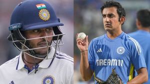 IND vs WI: 3ല്‍ തപ്പിത്തടഞ്ഞ് സായ്, ഫ്‌ളോപ്പെങ്കില്‍ ഇവരെ പരീക്ഷിക്കൂ, ലിസ്റ്റില്‍ മലയാളിയും!!