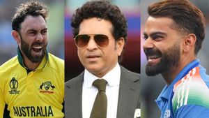 ഇന്ത്യ, ഓസീസ് & ഇംഗ്ലണ്ട്; 3 ടീമുകളുടെ സംയുക്ത ഏകദിന 11!! തിരഞ്ഞെടുത്ത് മാക്‌സി