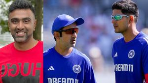 IND vs AUS: ഗംഭീറിന് അവരോട് എന്തിന് ഇത്ര ഇഷ്ടം? തോറ്റത് വെറുതെയല്ല!! ആഞ്ഞടിച്ച് അശ്വിന്‍