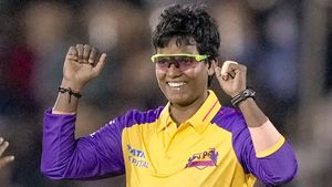 WPL 2026: ദീപ്തിക്കു വെറും 50 ലക്ഷം!! പിന്നെ വന്‍ ട്വിസ്റ്റ്; ഒറ്റയടിക്ക് 3.2 കോടി, അറിയാം