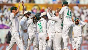 IND vs SA: ഹീറോയായി ഹാമര്‍!! ഇന്ത്യന്‍ ബാറ്റിങ് ദുരന്തം; സൗത്താഫ്രിക്ക നേടി