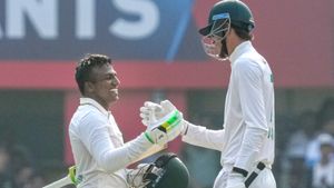 IND vs SA: റണ്‍മല തീര്‍ത്ത് സൗത്താഫ്രിക്ക!! പൊരുതാനുറച്ച് ഇന്ത്യ, കളി കടുപ്പം