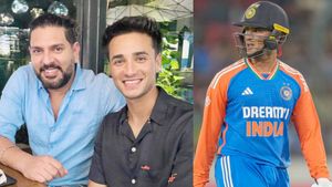 അഭിഷേകിനു വീക്ക്‌നെസ്!! എളുപ്പം പുറത്താക്കാം, യുവി കാണുന്നില്ലേ? ചോദ്യം ഇര്‍ഫാന്റേത്