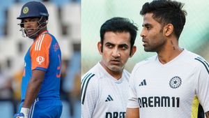 സഞ്ജുവിനെ 'വട്ടം കറക്കി' ഫോമൗട്ടാക്കി!! ബാറ്റിങ് റൊട്ടേഷന്‍ തുടരുമോ? ഗംഭീര്‍ പറഞ്ഞതിങ്ങനെ