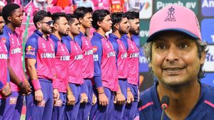 IPL 2026: സങ്കക്കാര മണ്ടന്‍!! ആ 2 'ദുരന്തങ്ങളെ' നിലനിര്‍ത്തിയതെന്ത്? ആരാധകരോഷം