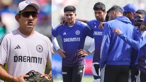 ഇന്ത്യന്‍ താരങ്ങള്‍ക്കു ഭയം, എതിരാളികളെയല്ല, ഗംഭീറിനെ!! ആഞ്ഞടിച്ച് കൈഫ്; കാരണമിങ്ങനെ