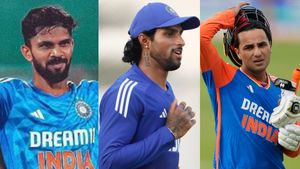 റുതുവാണ് ഹീറോ!! അഭിഷേക് ഏകദിനത്തിലെ സൂര്യ? തിലകും പോരാ; എല്ലാമറിയാം