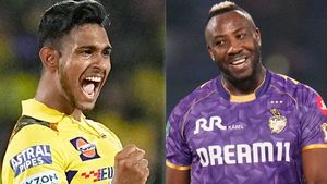 IPL 2026: ഇപ്പോള്‍ 'പടിക്ക് പുറത്ത്', പക്ഷെ ലേലത്തില്‍ തിരികെ വാങ്ങും!! ആരൊക്കെ?