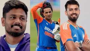 കണ്ടോ സഞ്ജുവിന്റെ പവര്‍!! ഇനിയെങ്ങനെ ഗംഭീര്‍ തഴയും? അഭിയും ജിതേഷും ഫ്‌ളോപ്പ്