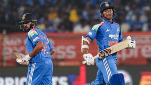 IND vs SA: എറിഞ്ഞൊതുക്കി, പിന്നെ അടിച്ച് പഞ്ഞിക്കിട്ടു!! സൂപ്പര്‍ ഇന്ത്യ, പരമ്പരയും സ്വന്തം