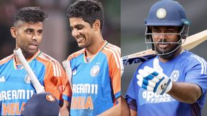 3 സെഞ്ച്വറി, എന്നിട്ടും സഞ്ജു തെറിച്ചു, പകരം ഓപ്പണറായി ഗില്‍!! കാരണമെന്ത് ? സൂര്യ പറയും