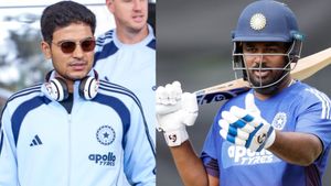 IND vs SA: ഗില്ലിന് പരിക്കല്ല? പുറത്താക്കിയത് തന്നെ!! പിന്നില്‍ ആരാധകരോഷം, ഇനി സഞ്ജുവിന്റെ ഊഴം