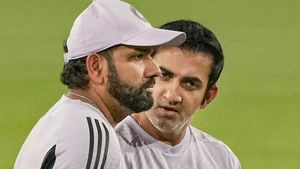 രോഹിത്തും ഗംഭീറും കൊമ്പുകോര്‍ത്തു? സംഭവം ഡ്രസിങ് റൂമില്‍!! നടന്നതിങ്ങനെ, വീഡിയോ 