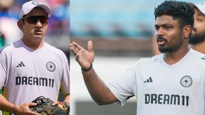 സഞ്ജു വിരമിക്കൂ!! അമേരിക്കയിലോ, അയര്‍ലാന്‍ഡിലോ കളിക്കണം, ആരാധകരോഷം