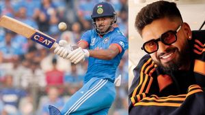 VHT 2025-26: ആദ്യ ബോള്‍ ശ്രേയസിന്റെ ഹെല്‍മറ്റില്‍!! അടുത്തതില്‍ പ്രതികരണമിങ്ങനെ, വീഡിയോ