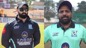 CCL 2026: ബംഗാളിനെ പിടിച്ചുകെട്ടി ബിനീഷ്!! കിടിലന്‍ ബൗളിങ്; ഉണ്ണി മുകുന്ദന്റെ തുറുപ്പുചീട്ട്