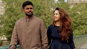 IND vs NZ: സഞ്ജു സ്‌ട്രൈക്ക് നേരിടവെ ഭാര്യ ചാരു ചെയ്തതിങ്ങനെ!! പിന്നാലെ ഫോര്‍, വീഡിയോ വൈറല്‍