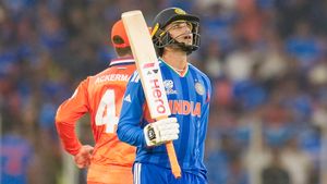 T20 WC 2026: 'ഡെക്ക്മാന്‍' അഭിഷേക് വേണ്ട!! ഗില്ലിനെ തിരികെ വിളിക്കൂ, ആരാധകരോഷം