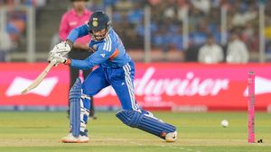 T20 WC 2026: പ്രഹരശേഷി വെറും 120!! തിലക് കളിക്കുന്നത് ടെസ്‌റ്റോ? മെല്ലെപ്പോക്കിന് മാപ്പില്ല