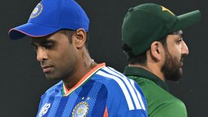 T20 WC 2026: ഇന്ത്യ-പാക് പോര് കഴിഞ്ഞിട്ടില്ല! ആരാധകർക്ക് ലോട്ടറി; ലോകകപ്പിൽ വീണ്ടും 'മഹാ യുദ്ധത്തിന്' സാധ്യത