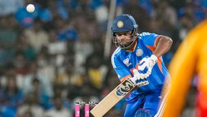 സഞ്ജു വീണ്ടും അവസരം തുലച്ചോ? ഔട്ടായപ്പോള്‍ ഇര്‍ഫാന്റെ പ്രതികരണമിങ്ങനെ!! ഹേറ്റേഴ്‌സ് ഞെട്ടി