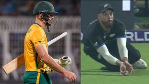 സൂര്യയെങ്കില്‍ അത് ഔട്ടല്ല!! മാര്‍ക്രമായാല്‍ ഔട്ട്? സെമിയില്‍ ക്യാച്ച് വിവാദം, ആരാധകരോഷം