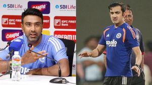 'ഇംഗ്ലണ്ടിന്റെ തന്ത്രങ്ങള്‍ കണ്ടു പഠിക്കൂ!'; സെമിക്ക് മുമ്പ്? ഗംഭീറിനെതിരെ ആഞ്ഞടിച്ച് അശ്വിന്‍