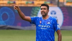 IPL 2026: ചെന്നൈയെ എഴുതി തള്ളേണ്ട, അവർ പ്ലേ ഓഫിലെത്തും! സിഎസ്‌കെയുടെ തിരിച്ചുവരവ് പ്രവചിച്ച് അശ്വിൻ