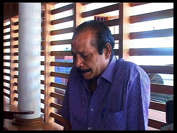 പാവം അച്ഛന്‍