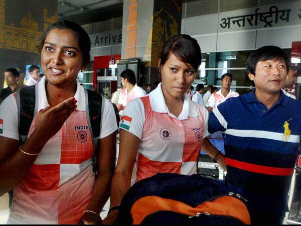 വിമാനത്താവളത്തില്‍ 