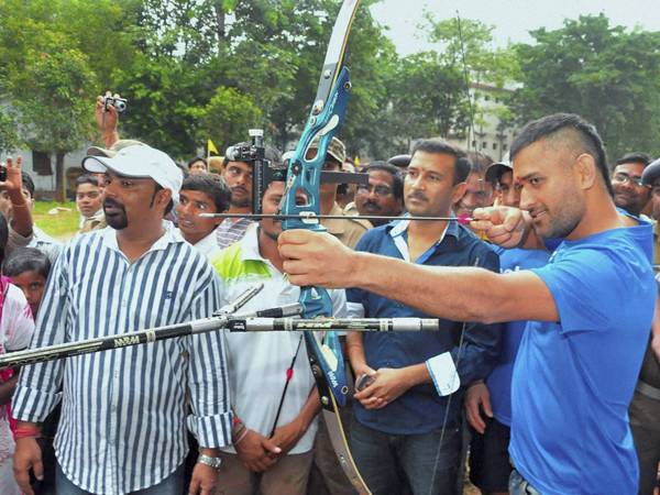 Dhoni-Archery