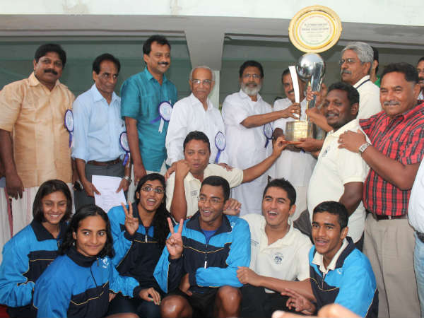 ചാമ്പന്യന്‍മാര്‍