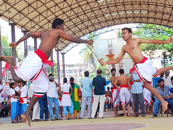  കാരാട്ടെയും കുങ് ഫു വിനോടും ഏറ്റുമുട്ടാന്‍ തയ്യാര്‍