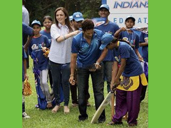 വനിതാ ടീമിന് കോച്ചിംഗോ