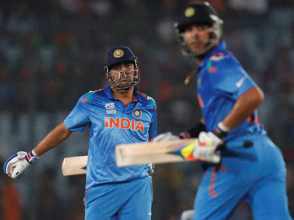 ഹാര്‍ഡ് ലക്ക് - ധോണി