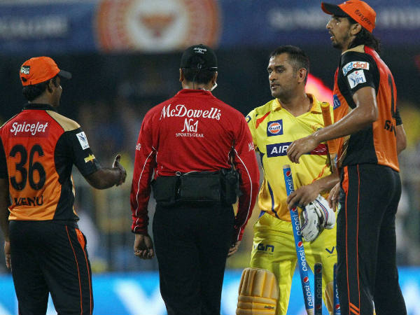 ധോണിയെ തോല്‍പ്പിക്കാനാവില്ല മക്കളേ...