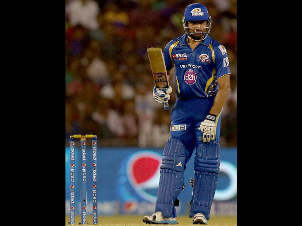 ഇഴഞ്ഞിഴഞ്ഞ് ഒരു അര്‍ധസെഞ്ചുറി