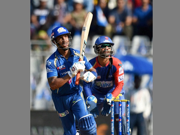 വീണ്ടും സിമണ്‍സ്