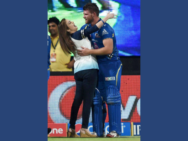 പിടി ഒരു കെട്ടിപ്പിടുത്തം