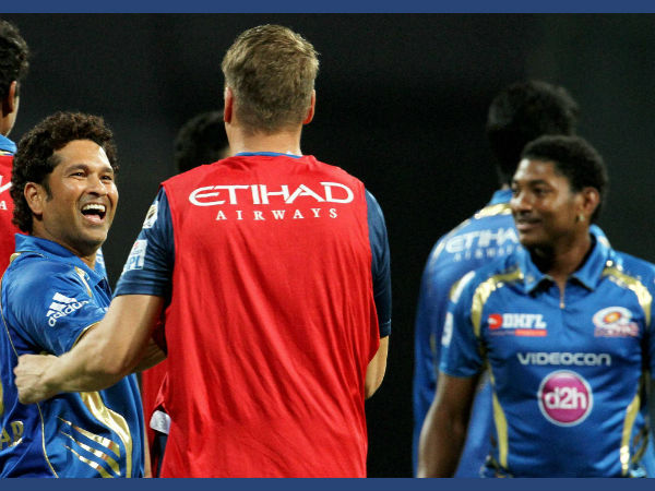 ചിരിക്കാതെ പിന്നെ