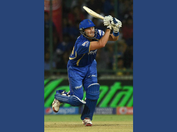  ക്യാപ്റ്റന്‍ പാഴ്