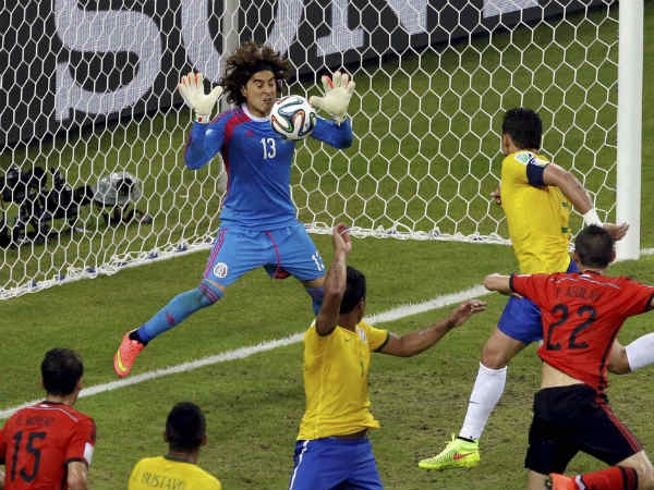 ഇതാണ് നുമ്മ പറഞ്ഞ ഗോളി