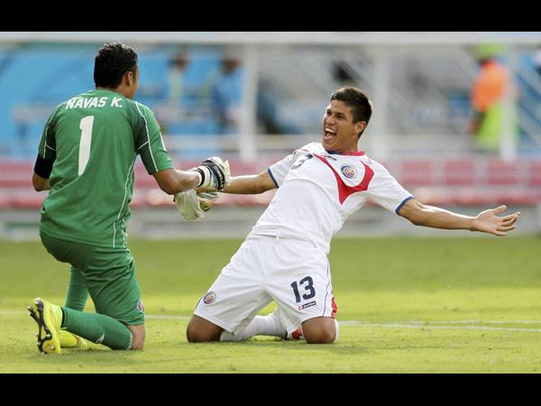 അടിച്ചു മോനേ