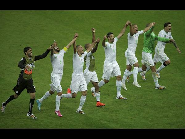 അള്‍ജീരിയ വരുന്നൂ