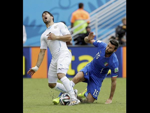 സുവാരസില്ലാതെ