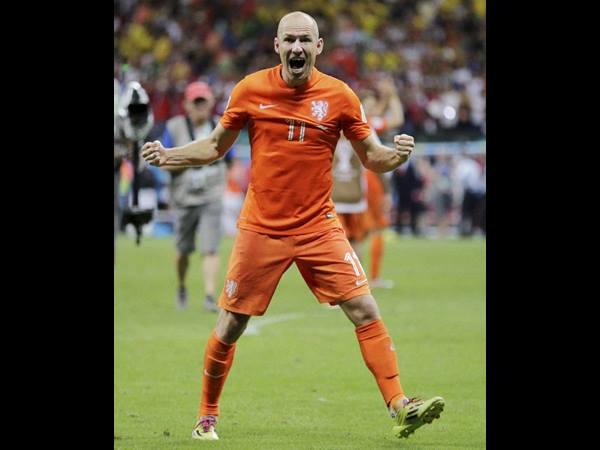 ആര്യന്‍ റോബന്‍