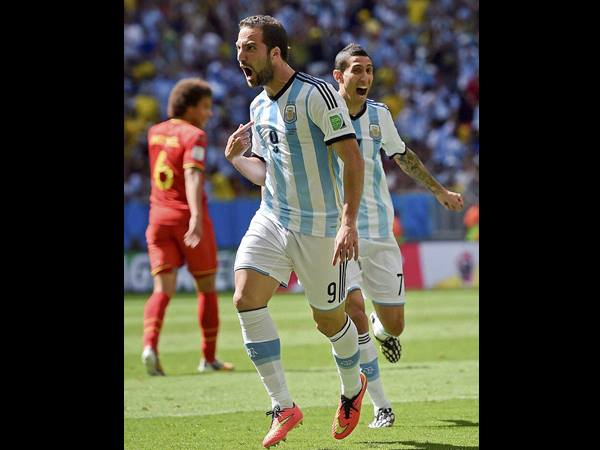 ഹിഗൈ്വന്‍ ഫോമില്‍