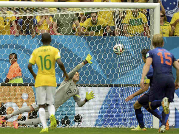 ചോദിച്ചുവാങ്ങിയ ഗോള്‍