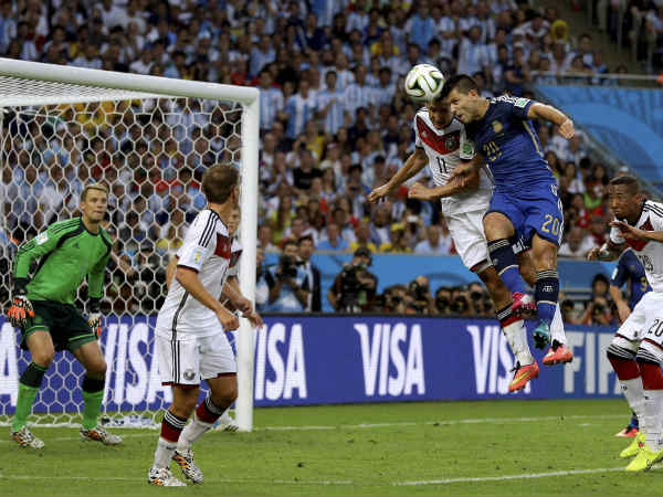 പ്രതിരോധത്തിന് കുറവില്ല